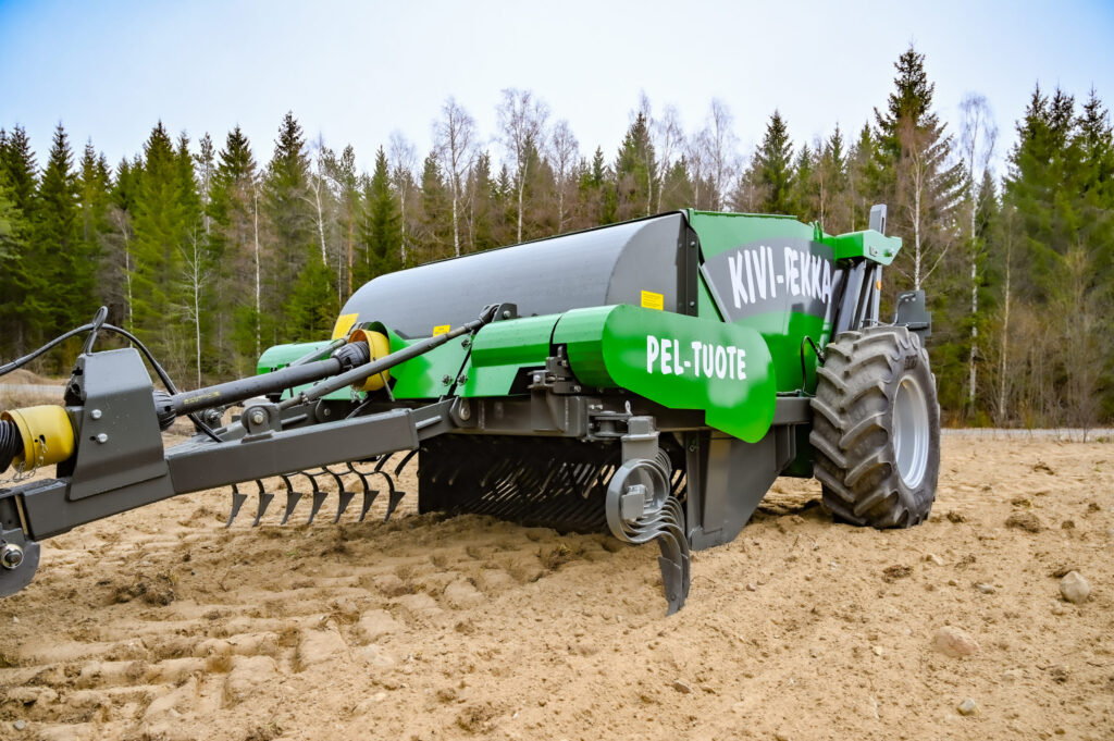 KIvi Stone Picker on hire